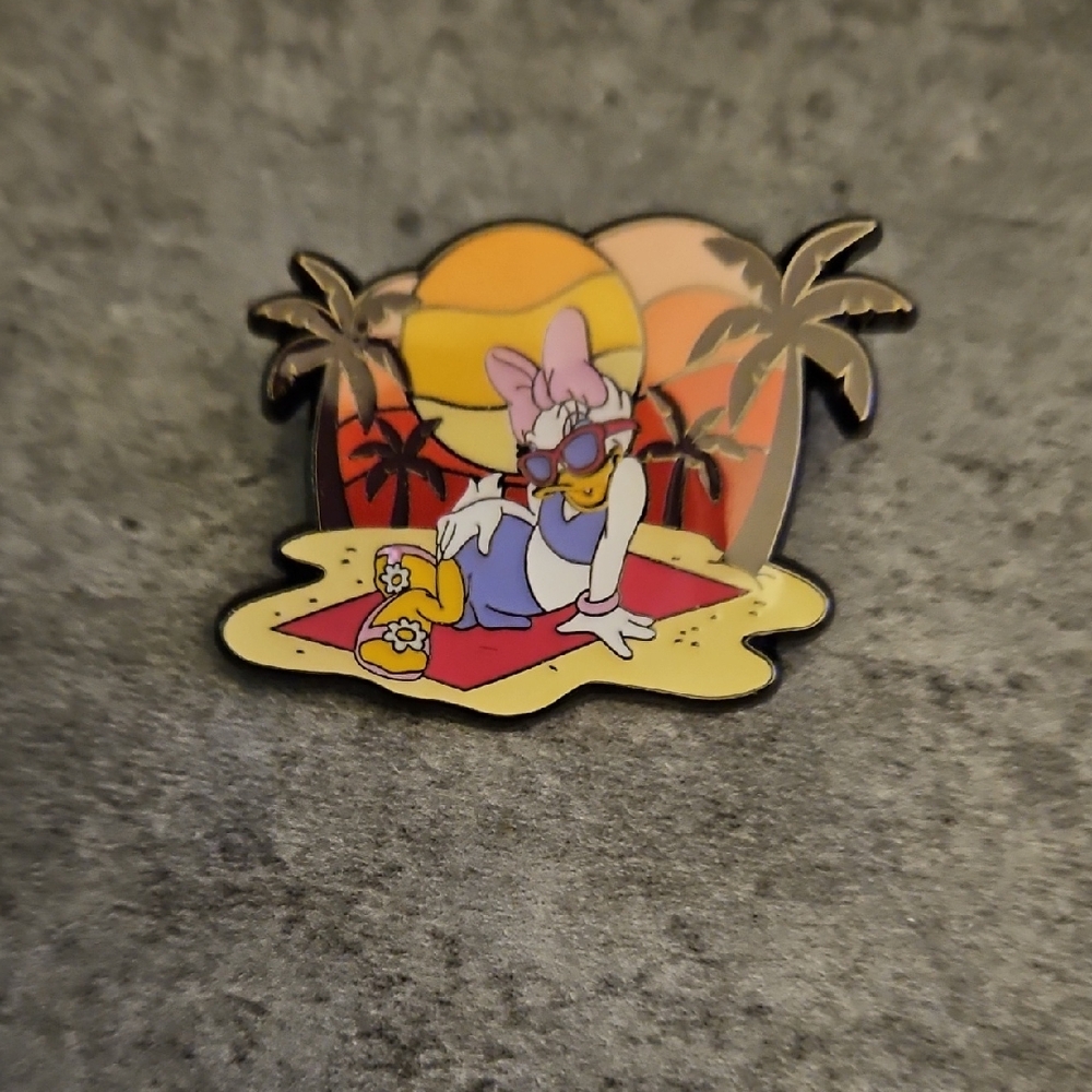 Loungefly Daisy Duck Tropical Pin